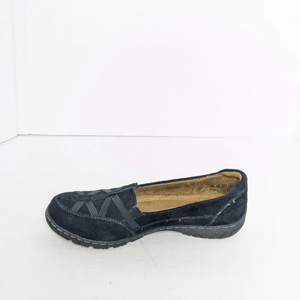 Natural soul suede loafers